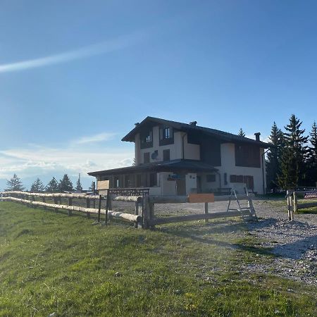 Rifugio Garibaldi LEDRO Bagian luar foto