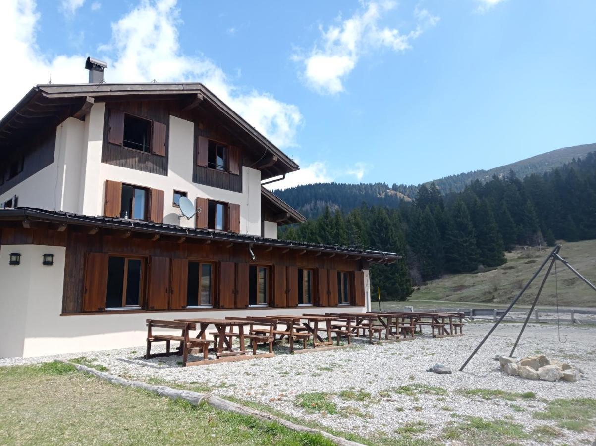 Rifugio Garibaldi LEDRO Bagian luar foto