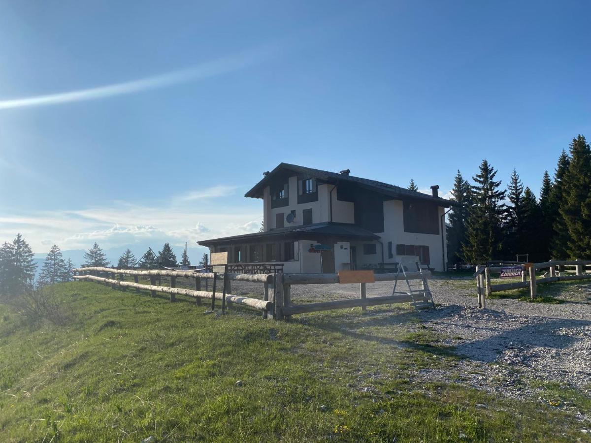 Rifugio Garibaldi LEDRO Bagian luar foto